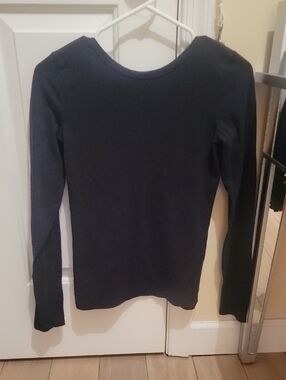 Victoria's Secret Open Back Black Long Sleeved Top. XS. Like New!